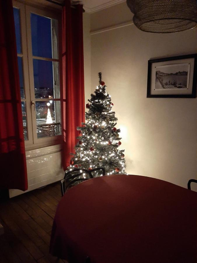 Et au pied coule une rivière, situation et vue idéales Auxerre Esterno foto